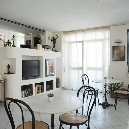 Calypso Ξενοδοχείο 3*